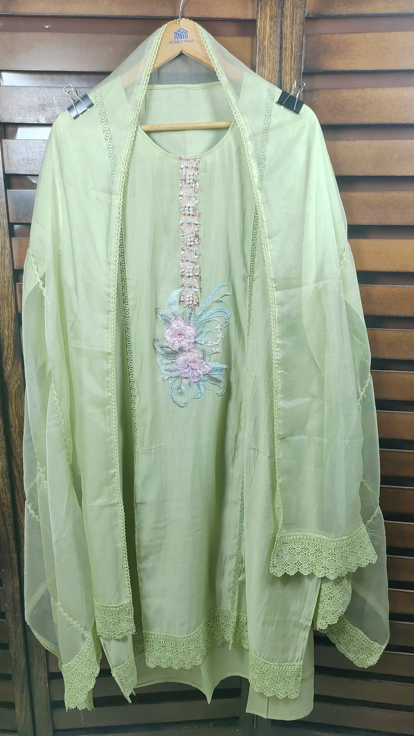 Mul Chanderi with Organza Dupatta