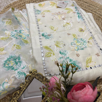 Chanderi cotton fabric texture detail with green dupatta