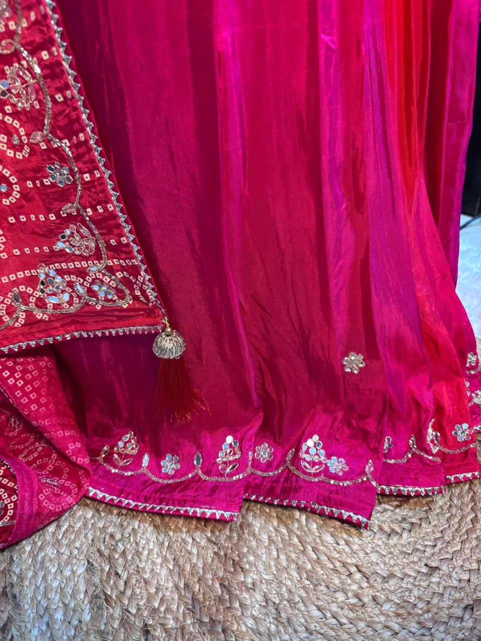 Red and Magenta Jaipuri Silk Saree border detail